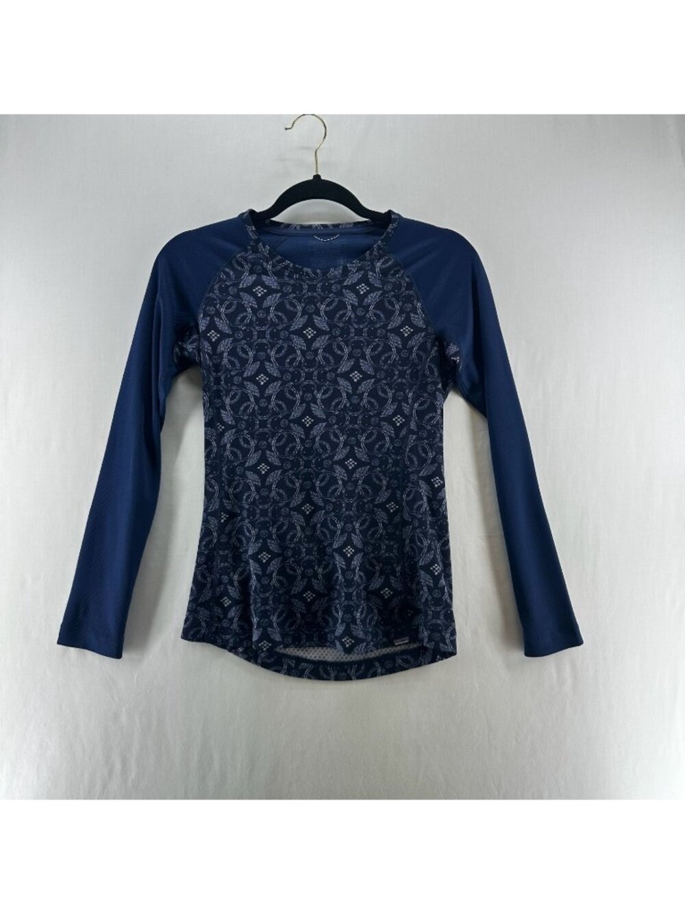 Patagonia Capilene Midweight Crew Baselayer Womens XS Arctic Ox Geo Classic Navy